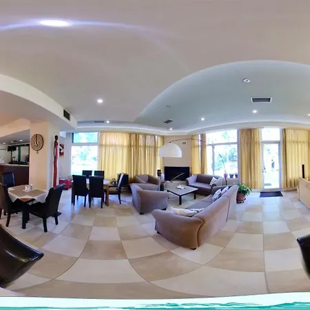 Afrika Hotel 3*